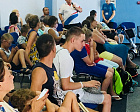 Сборная команда России по плаванию спорта лиц с ПОДА во время тренировочного сбора в Евпатории провела Паралимпийский урок для детей - участников программы реабилитации МГАРДИ